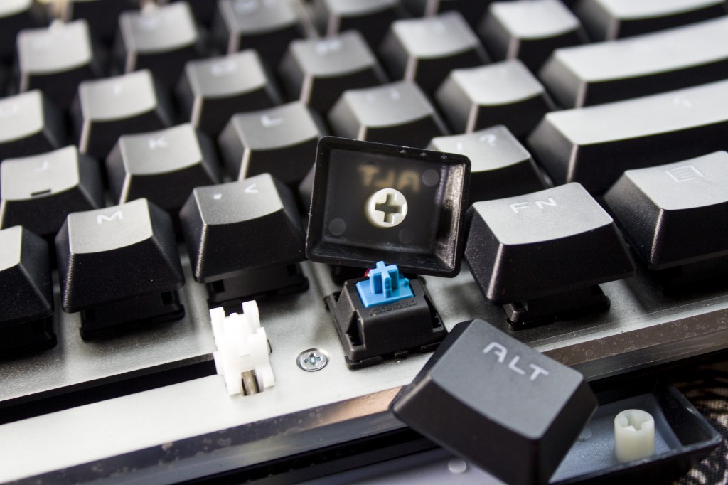 原来Cherry轴键盘也不贵，富勒G87上手体验