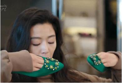 全智贤穿垃圾箱大衣,全智贤蓝色大海捡垃圾