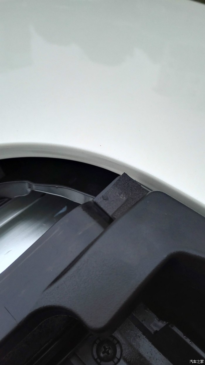 吉利博瑞着车咔咔响啥问题,吉利博瑞中控异响