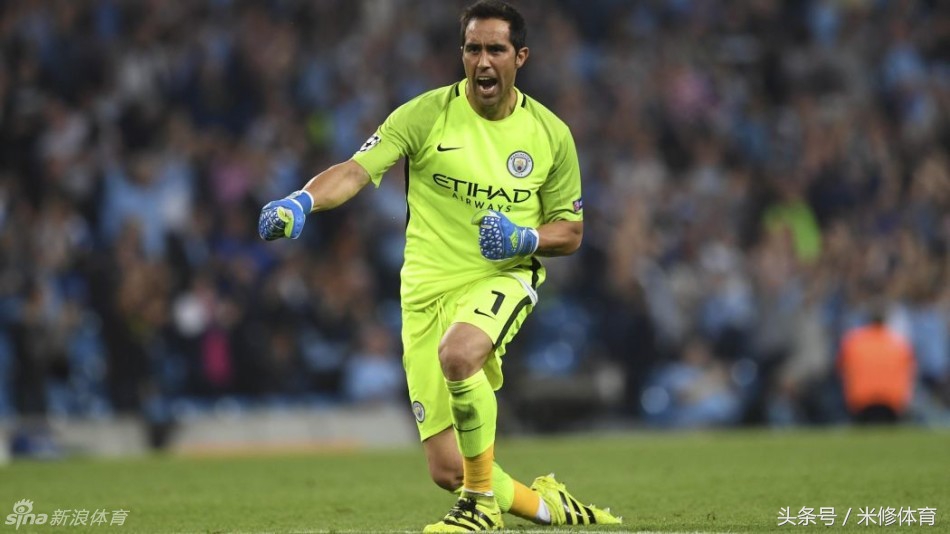 布冯曾是世界足坛最顶级的门将,足坛经典门将对决布冯