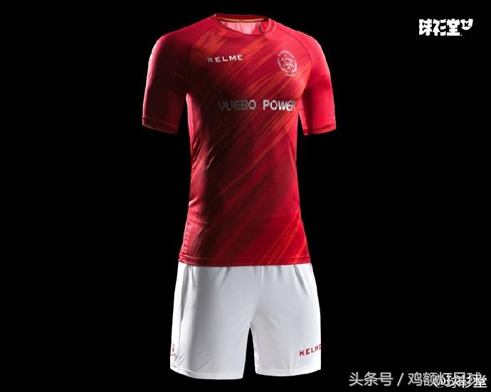卡尔美最新的足球球衣,卡尔美给中国足球队设计的球衣