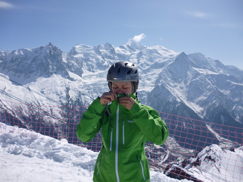 滑雪服品牌推荐单板,ak滑雪服什么品牌