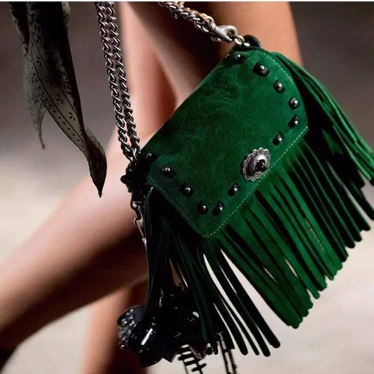 捂紧钱包不乱花,捂紧钱包勒紧裤腰过日子