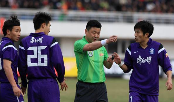 涓箼鑱旇禌闃熸湇,涓箼闃熸湇