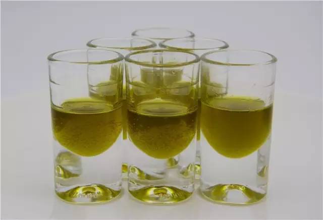 涨姿势up,特级初榨橄榄油太冷底下有结晶