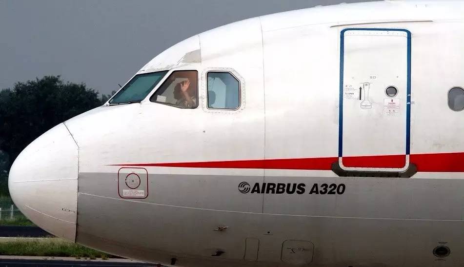 川航来回特价机票,川航成都直飞迪拜