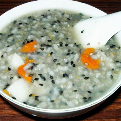 脱发的困扰和治疗方法,脱发困扰怎么缓解心情