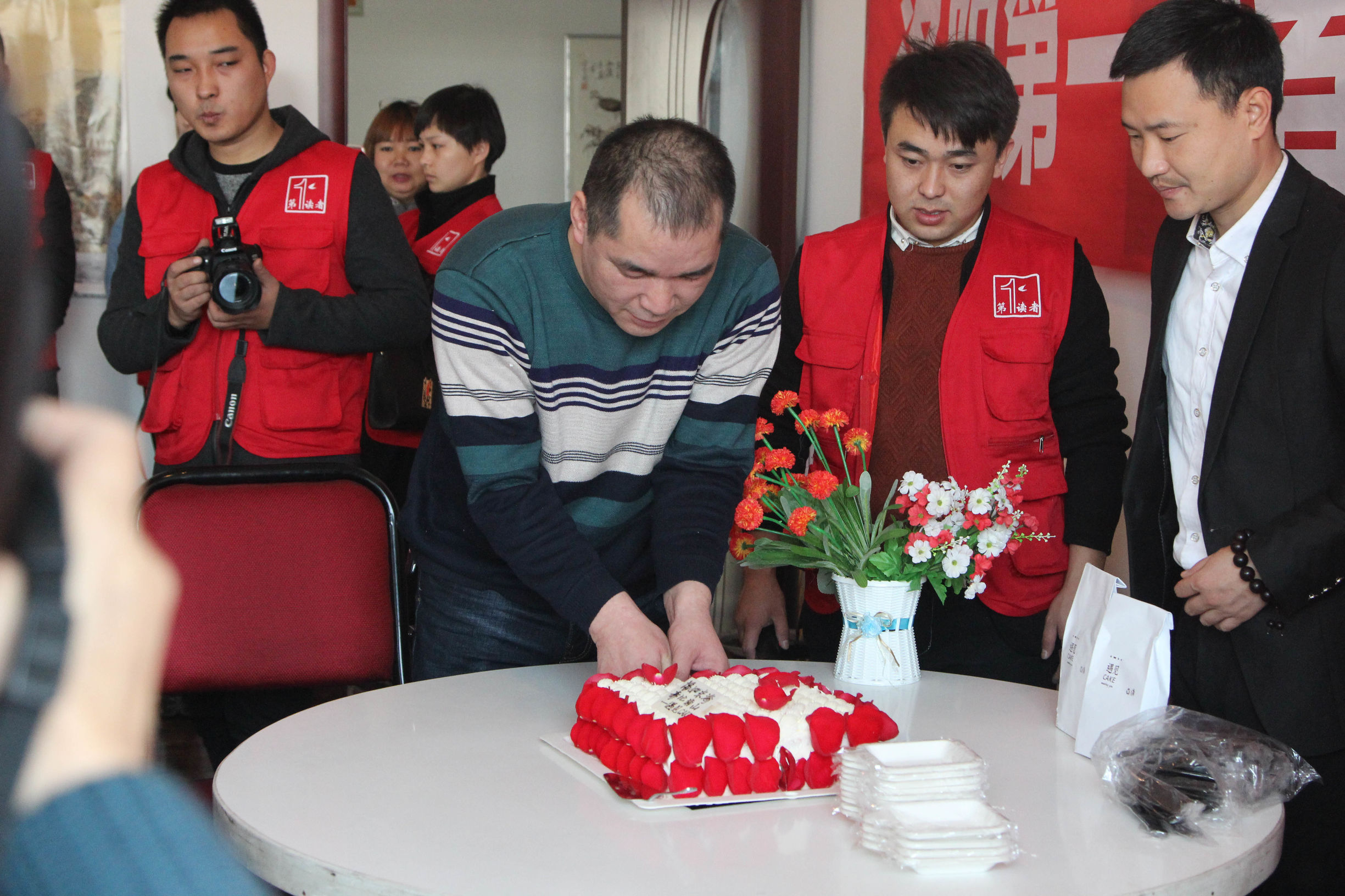 洛阳这家养老院按宾馆标准设置小编带你看享星级待遇养老的老人