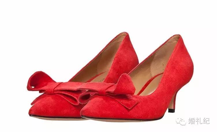 中式婚礼婚鞋应该穿哪样,哪种婚鞋配秀禾服好看