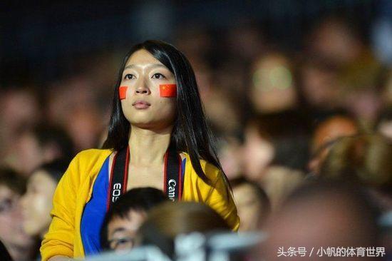日本女球迷pk中国女球迷,各地女球迷颜值对比