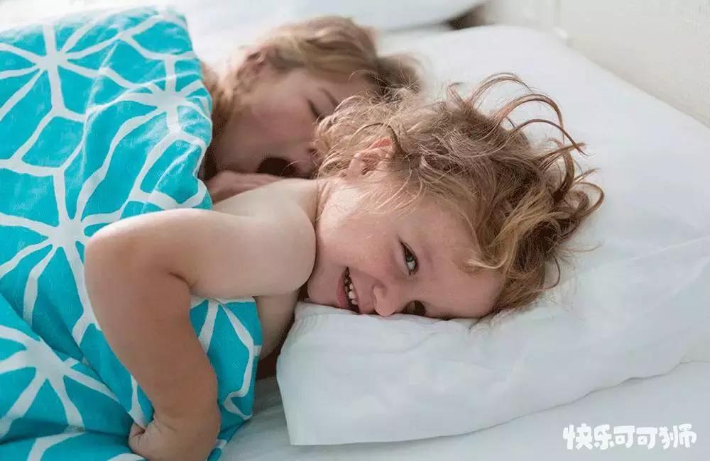 宝宝头型睡平了用什么枕头,婴儿用什么枕头能睡好头型