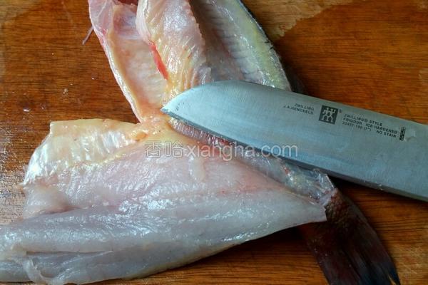 剔鱼片的教程,鱼片的切法剔除鱼刺视频
