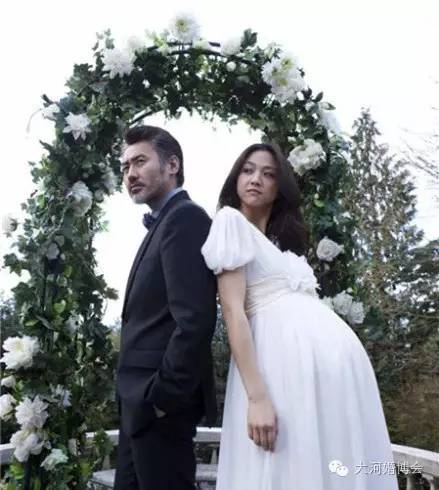 婚前怀孕怎么安慰她,婚前怀孕应该怎么筹划婚礼