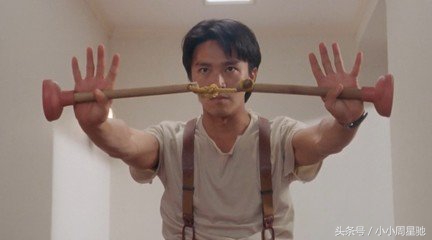 周星驰致敬过李小龙的电影有哪些,周星驰看了李小龙的电影之后感受