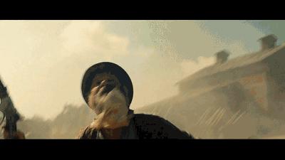 这部边看边吐的翻版《七武士》，最终还是让我燃起