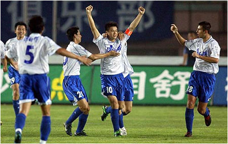 一个比一个惨，于根伟接班人，没有一人踢中超，最惨的无球可踢！