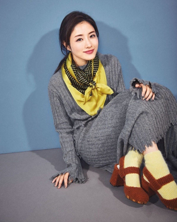 石原里美穿搭款式,石原里美经典穿搭解析