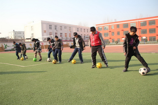 校园足球特色学校建设方案,足球特色学校开展工作