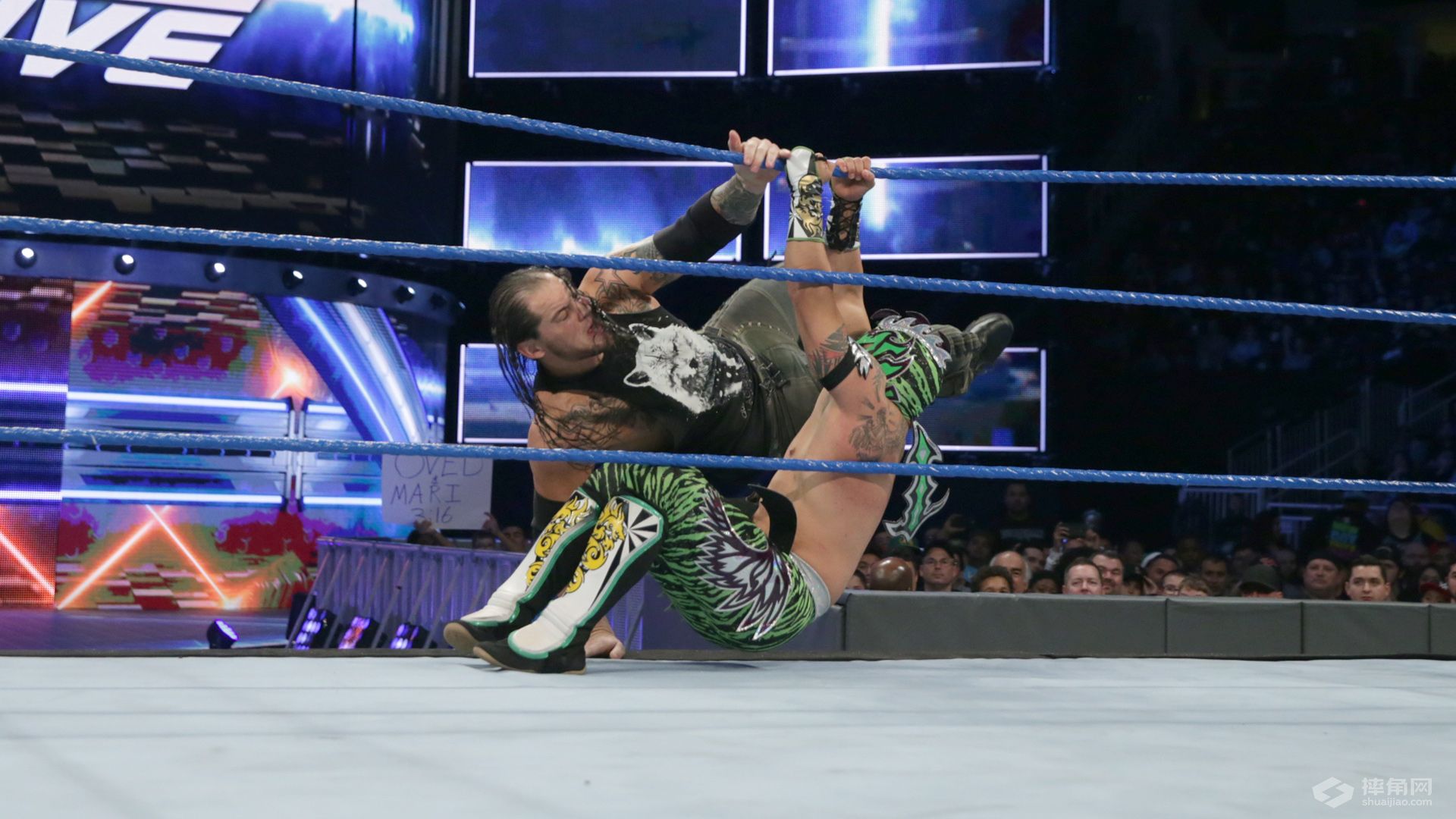 WWE驸马爷风云决战RVD！凯恩抛摔毕雪夫获全场欢呼！