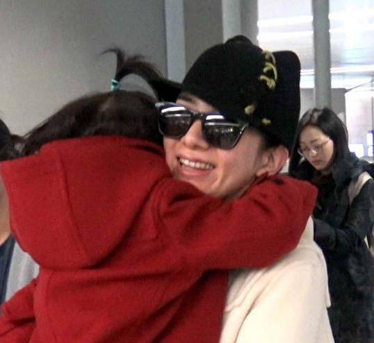 医院误给保胎孕妇吃打胎药,护士给孕妇吃打胎药