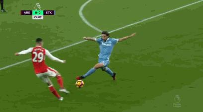 阿森纳4比2厄齐尔,沃尔科特打进阿森纳1球