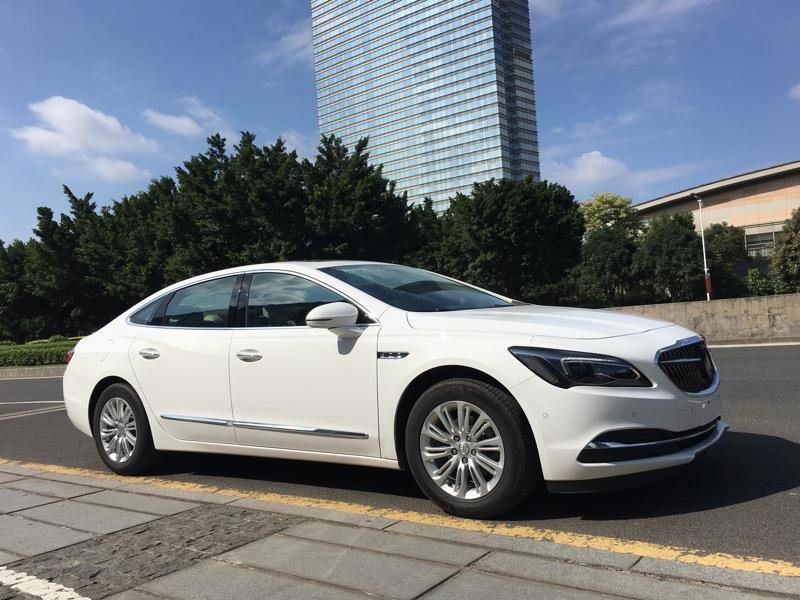 和丰田一样的油混,和丰田一样油电混动车推荐