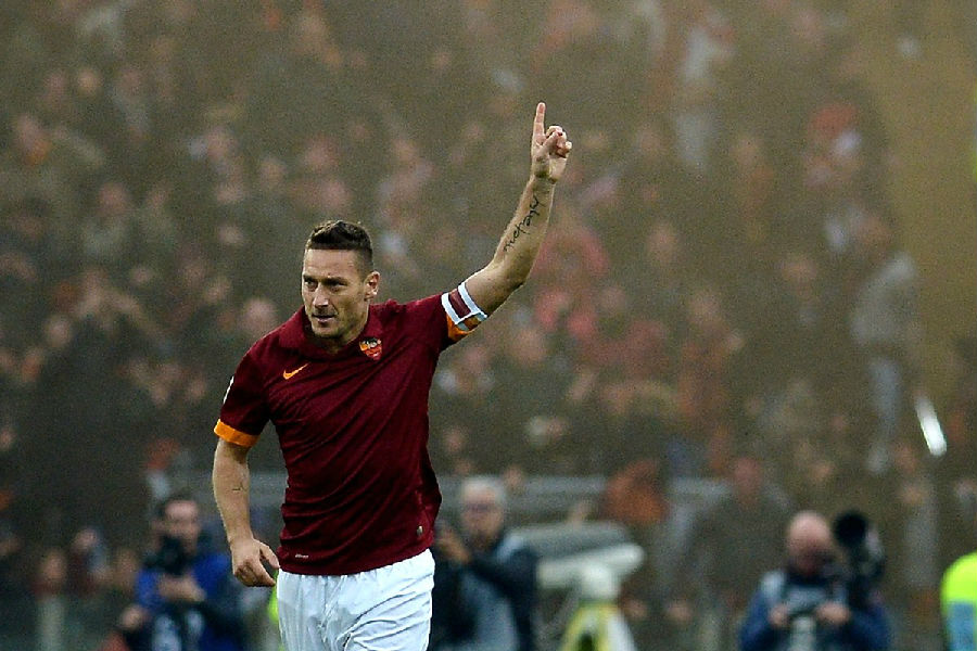 托蒂退役罗马王子的感动与精彩,托蒂告别罗马仪式