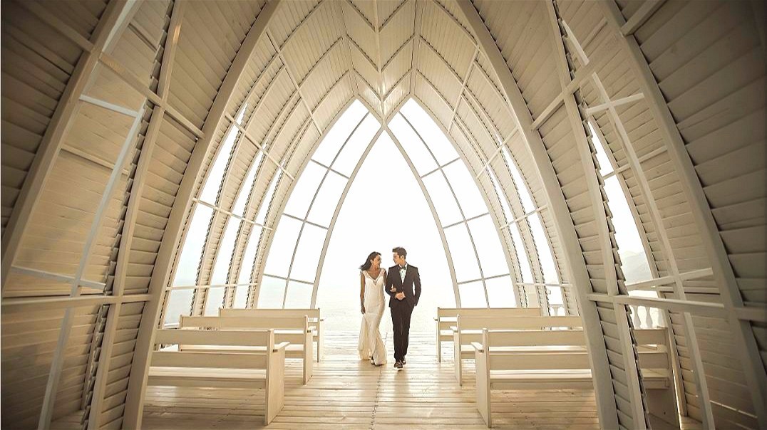 情侣每年都去一个地方拍照,情侣旅行同一个地方拍照