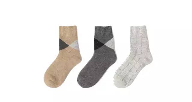 冬天真的拒绝不了这种软糯羊毛袜,想要简单的保暖又便宜的袜子