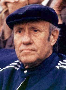 缁胯尩涓夊崄鍏,缁胯尩涓夊崄鍏鍦ㄧ嚎闃呰