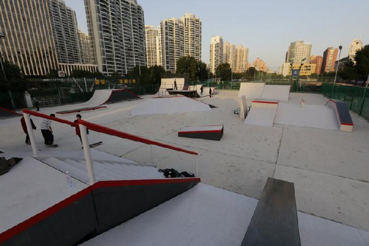 晚上必须耍酷，魔都滑板场地大搜罗！