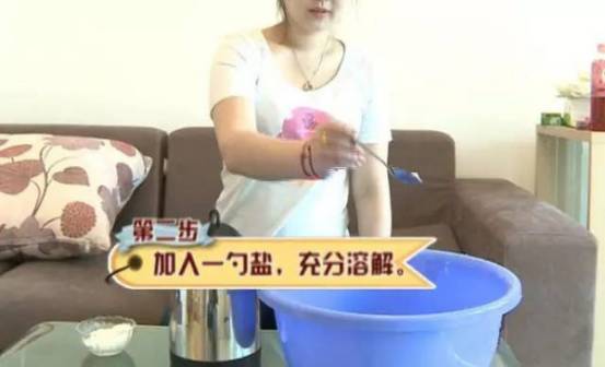 住在一楼很潮湿有霉味,一楼空气潮湿最佳解决方法