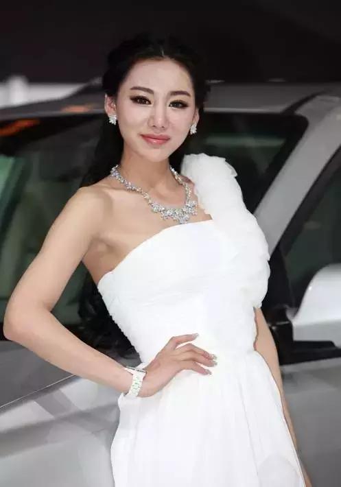 车展只看车的男人,车展上除了新车还需要注意什么