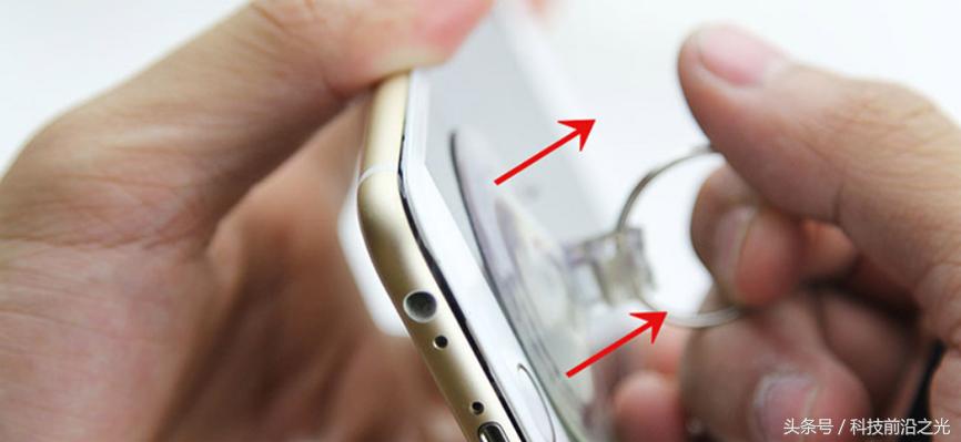 iphone6sp屏幕有小黑点是怎么回事,iphone6s屏幕有个黑点