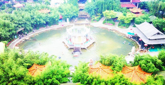 周末去温泉山庄度假,周末去泡汤