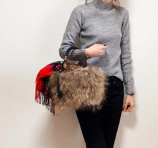 博主｜冬天围巾买了不会搭看看这位博主怎么把围巾搭配好