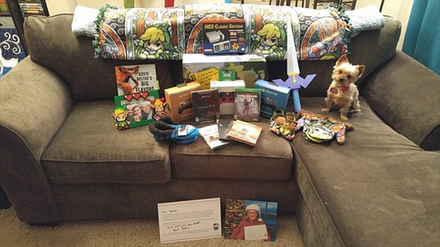 神秘圣诞老人竟是比尔盖茨！收到豪华游戏大礼包的网友太幸运