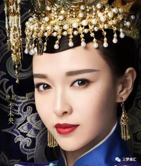 半永久眉毛不补色会变红吗,纹绣后眉毛颜色半年变淡了