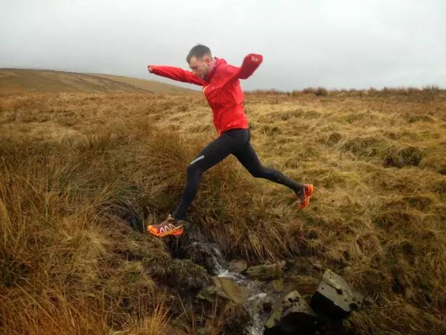 新年圣诞礼物送啥咧?精挑细选的50款运动单品清单送给你!