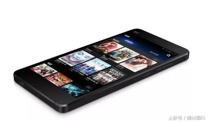 金属摔了个坑怎么办,手机外壳摔了一下凹陷