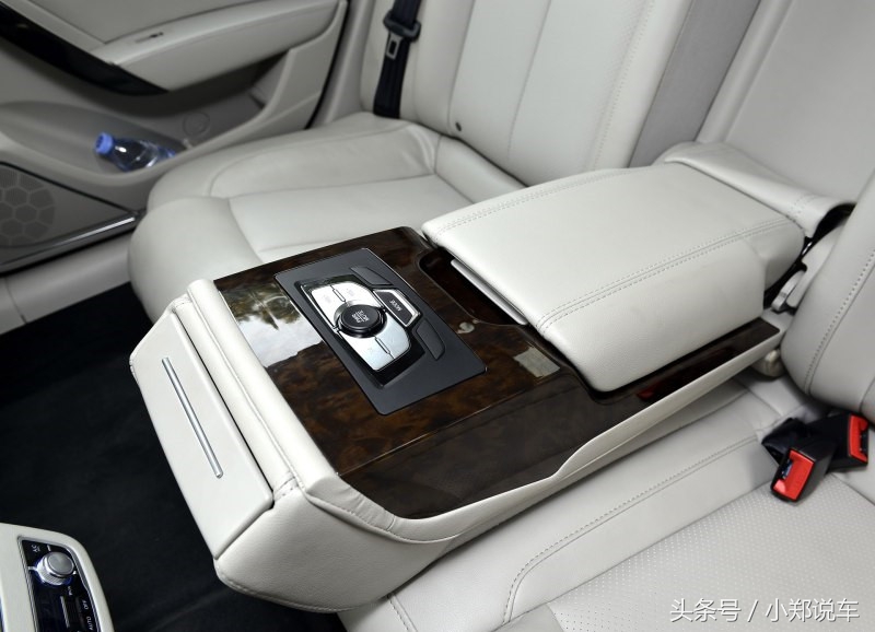 2万多块钱的众泰z700,众泰z700油耗