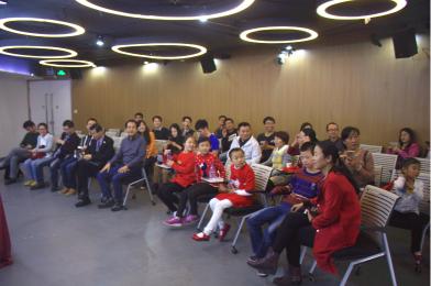 虫虫派智能语音灯，让小朋友也有科技感