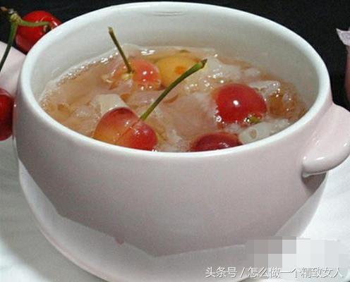 皮肤暗黄怎么改善美白,皮肤有斑暗黄怎么改善