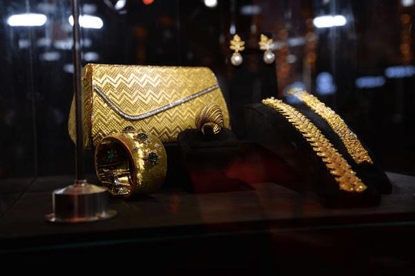 龙泽润宝珠宝,龙泽润宝直播