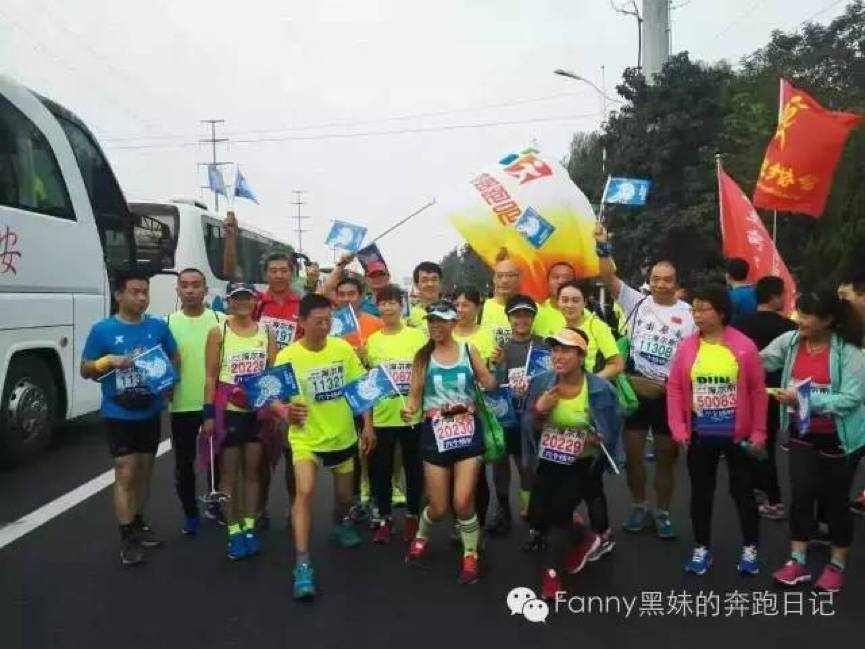 黑妹马拉松图片,马拉松黑妹