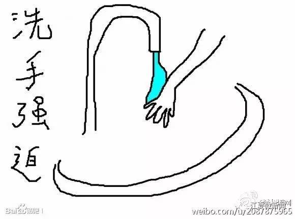 醉汉找口吃大爷指挥倒车，结果……