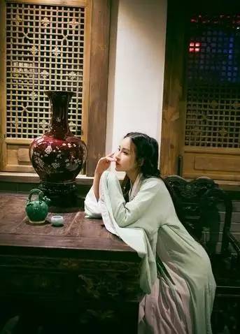 诗经里的爱情美图,诗经中有女怀春吉士诱之的诗句