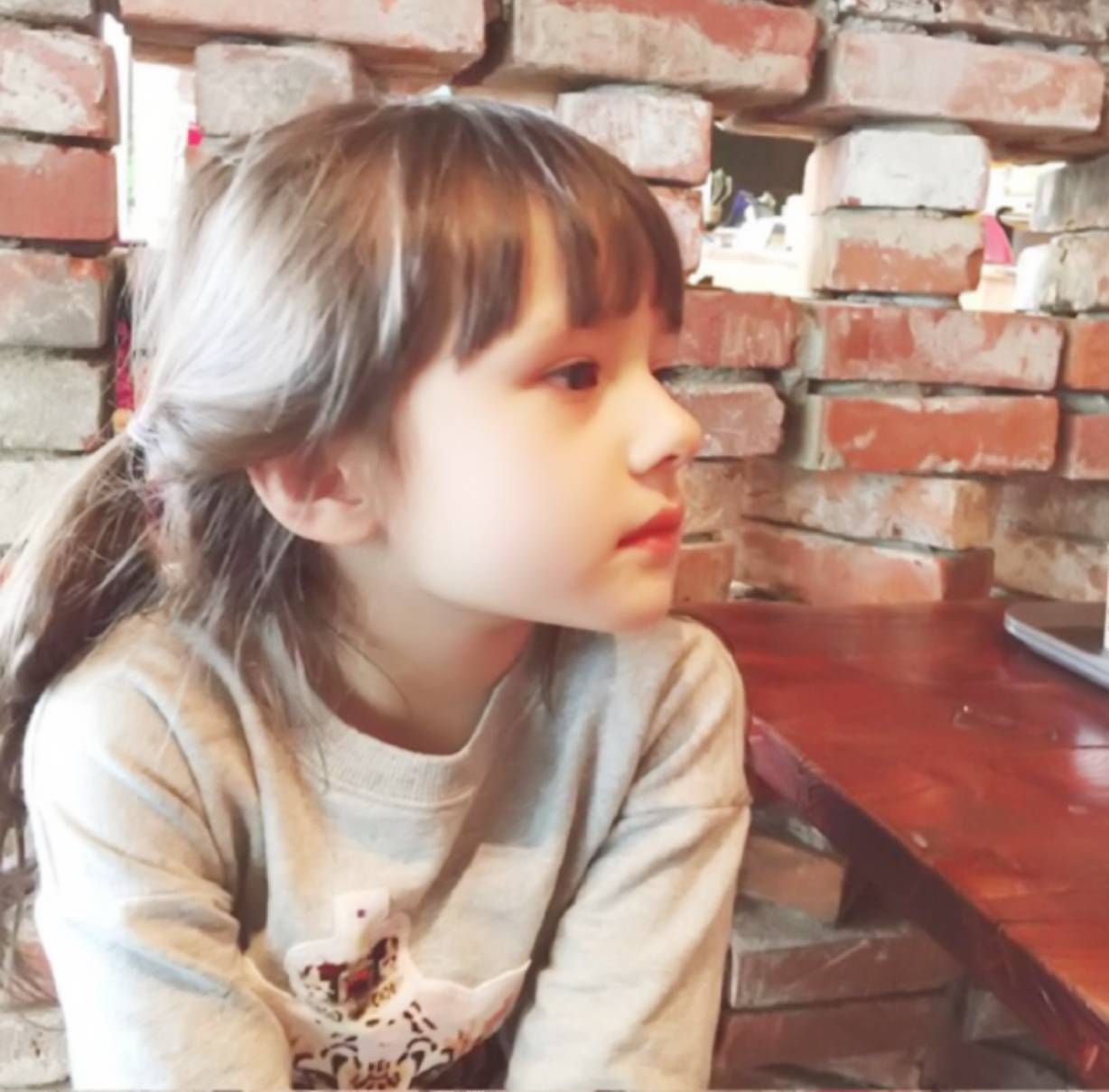 小朋友里的终极存在｜其实是混血儿……