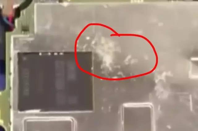 手机进水黑屏修复方法,手机进水无法开机一般修多少钱