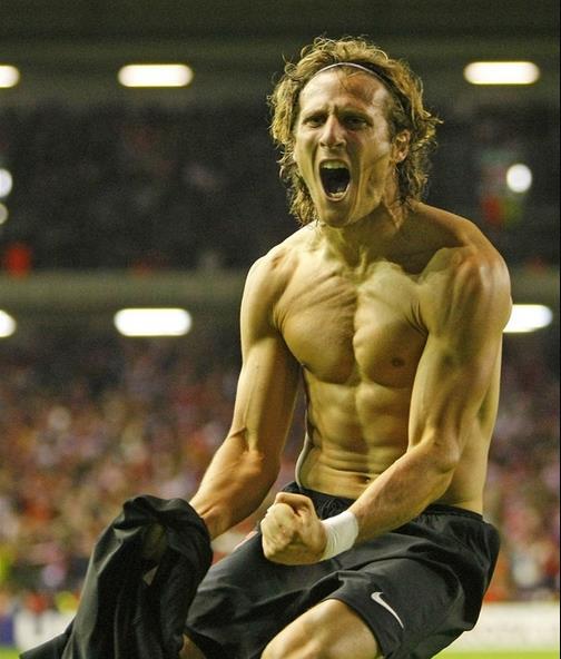 戚务生执教到底怎么样,戚务生年轻时踢球